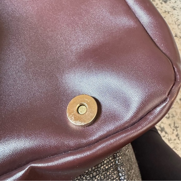 Blue Jays Star Wars Brown Leather Messenger Bag with Classic Design - Picture 8 of 8